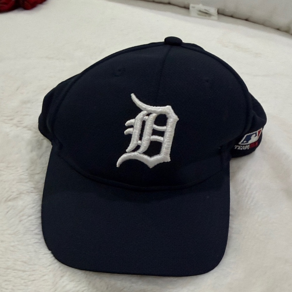 MLB Navy Blue Cap with White Logo Detroit tigers